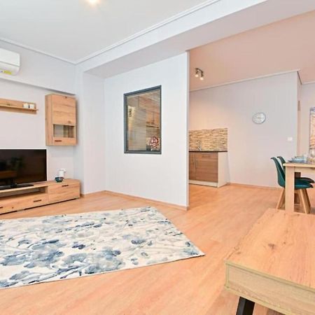 Cozy Apartment Located On Piraeus Port Area- Exterior foto