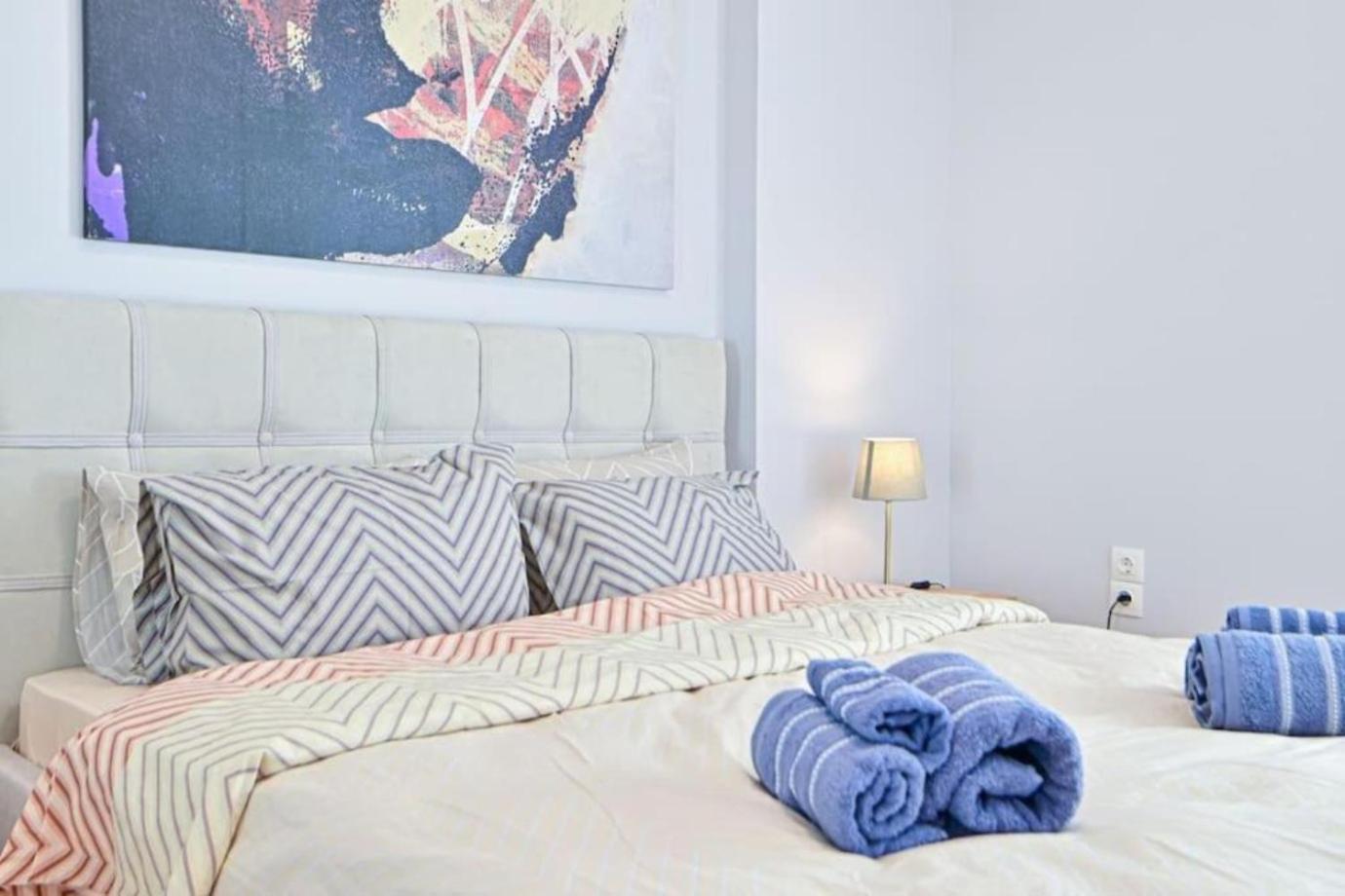 Cozy Apartment Located On Piraeus Port Area- Exterior foto
